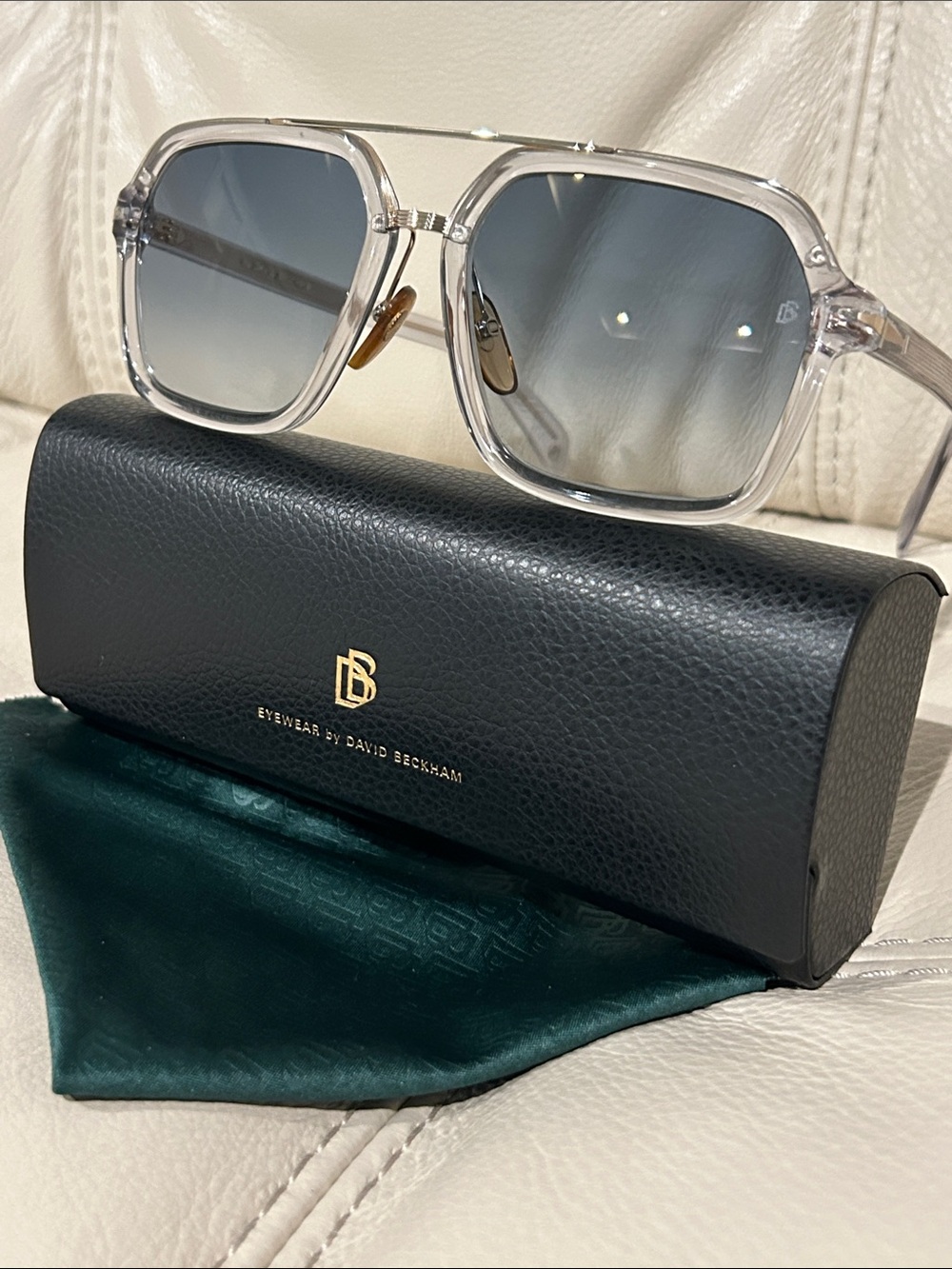 David Beckham DB 7128/S Sunglasses Brand New w/Case